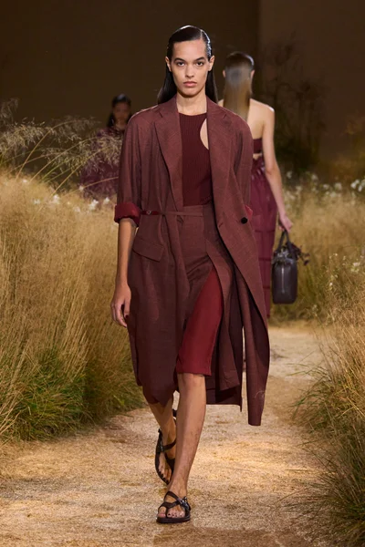 Look 11